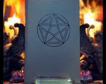 WITCHCRAFT Occult Book Astrology Metaphysics Covens Magick Divination What Witches Do Clairvoyance Tarot Vintage Metaphysical Book