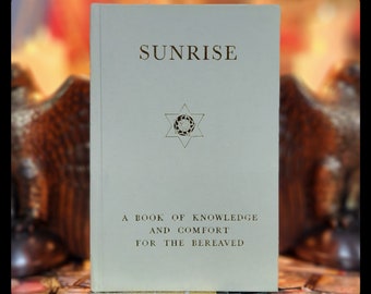 Vintage Book of Knowledge: Clairvoyance, Spirit Communication - UK Edition