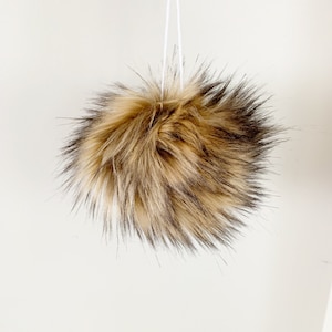 Kunstfell Pom - Löwe Mähne Kunstfell Pompom - Kunstfell Pom für Mützen - Oversize Luxus Pom - VeganEr Pelz Pompom - Handmade Pom - Luxus Kunstfell