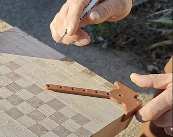Rubber Foot Positioning Jig for Cutting Boards, Boxes, Trays, and other Woodworking Projects