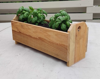 Indoor/Outdoor Natural Cedar Wood Herb/Flower Garden Planter Box for Tabletop, Window Sill, Porch.