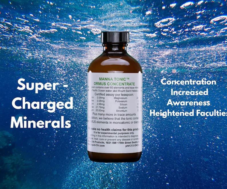 Puede incluir: Una botella de vidrio marr&oacute;n con tapa negra, etiquetada como "MANNA TONIC ORMUS CONCENTRATE", sobre un fondo azul con texto blanco. La etiqueta enumera el contenido mineral y las palabras "Super-Charged Minerals."