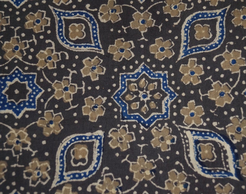 Sold by the meter. Indigo Colour brown-green Indian cotton Khaki Ajrak black Traditional print in the blockprint beige