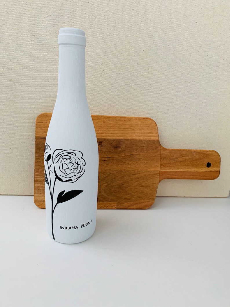 Wildflower Wine Bottle / Farmhouse Wine Bottle Decor / Spring Etsy