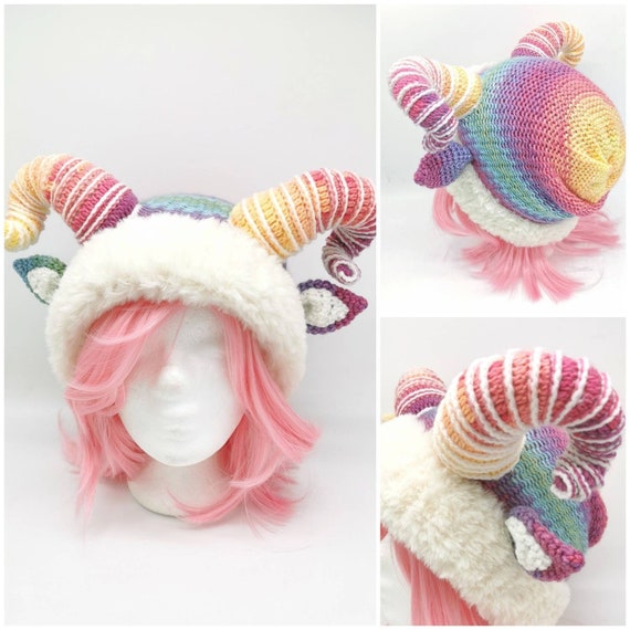 Rainbow Ram Horn Beanie, Aries, Krampus Mütze, Gothik Accessoires, Wintermütze, Hörner Mütze, Pastel Goth, Sternzeichen, Baphomet Beanie