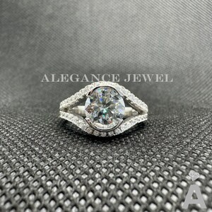 Ring in the Romance with this Gorgeous 3.12 Ct White Round Moissanite Diamond Engagement Ring, With Sparkling Accent Stones-handmade jewelry