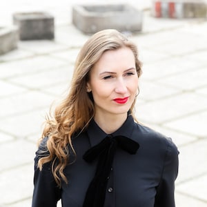 Elegant Wool Shirt Dress With Pockets, 1950s Style Winter Collar Dress, Little Black Wool Dress With Bow