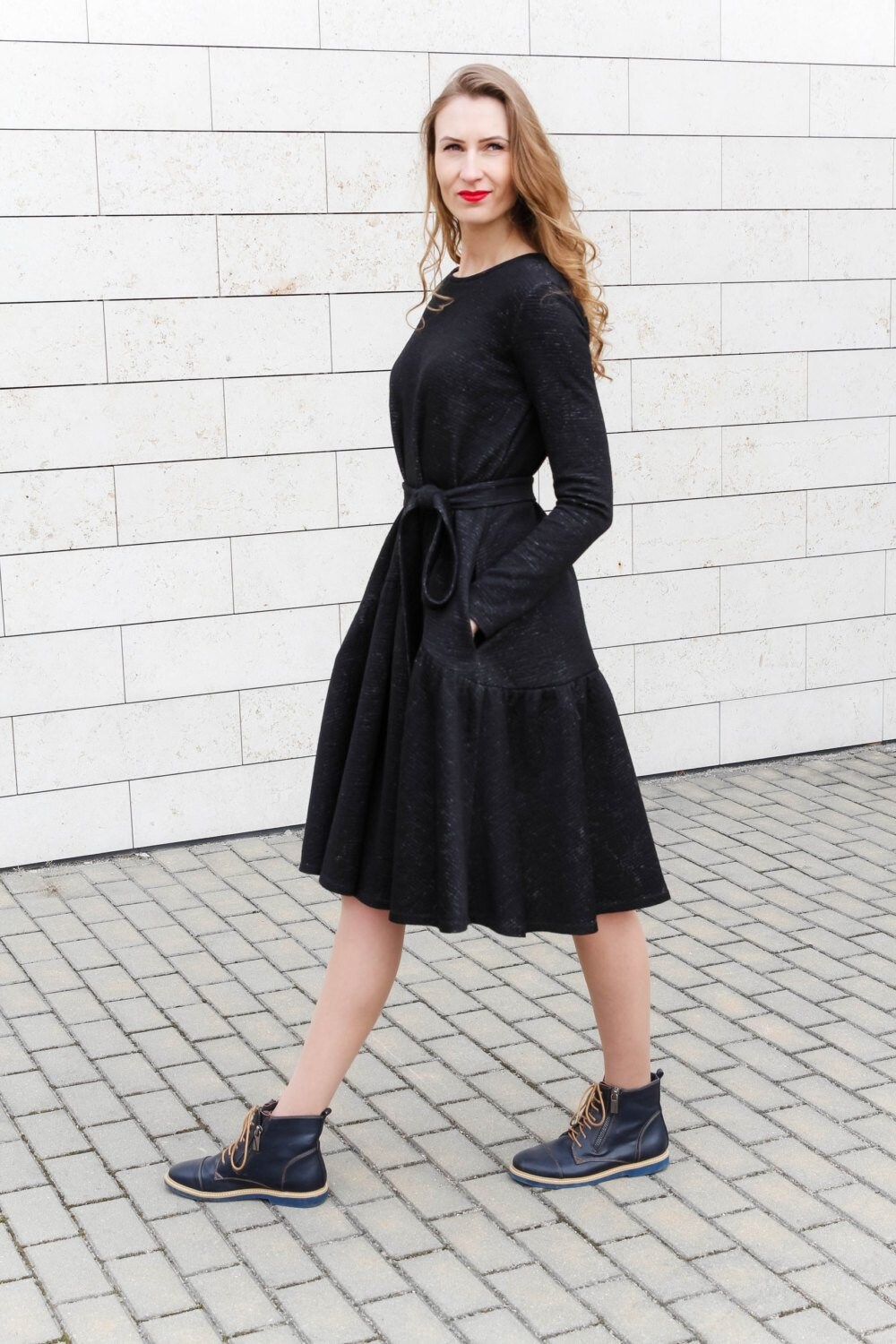 knee length dresses for ladies Chaser Taxi Foggy City Midi Dress