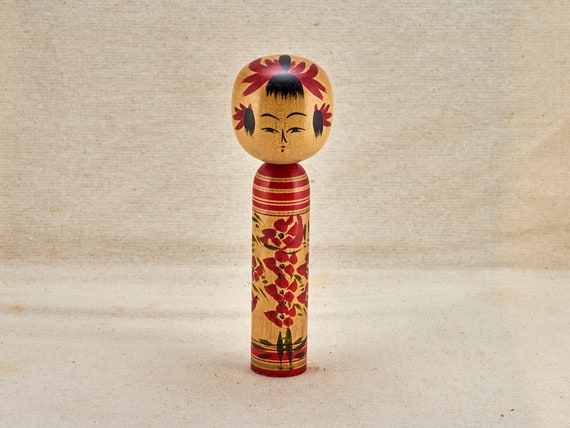 traditional kokeshi dolls