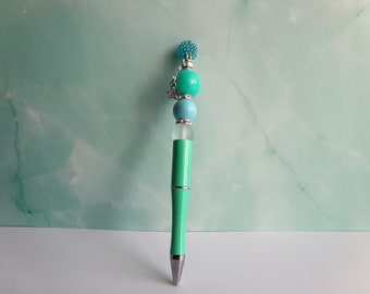 Mint green pen