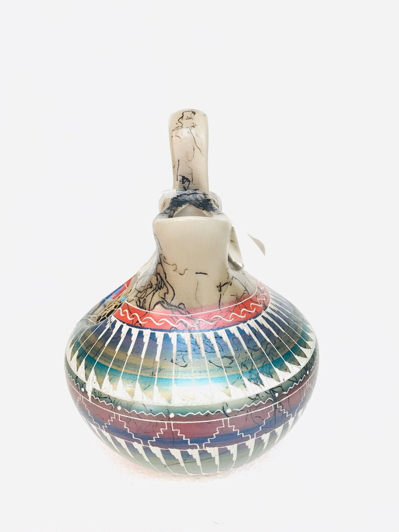 Native American Navajo etched handmade Horsehair Pottery