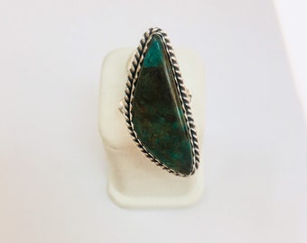Native American Navajo hand made sterling silver turquoise ring
