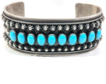 Native American Navajo handmade Sterling Silver Turquoise cuff bracelet