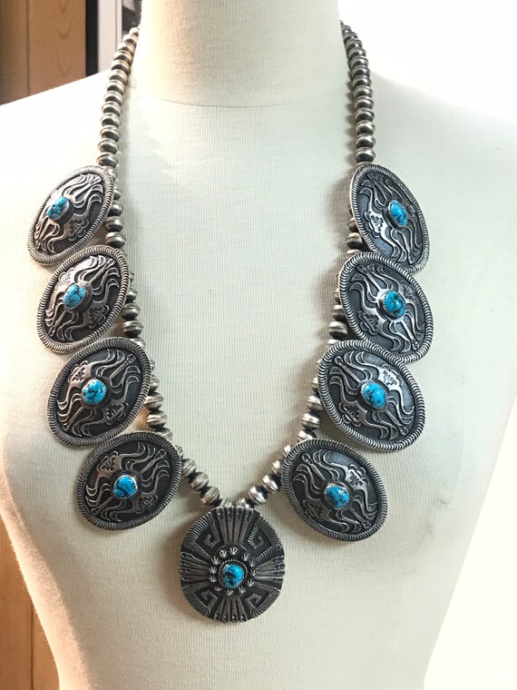 Stunning Vintage Native American Navajo Sterling Silver Bead Necklace Stunning Vintage Native American Navajo Sterling Silver Bead Necklace