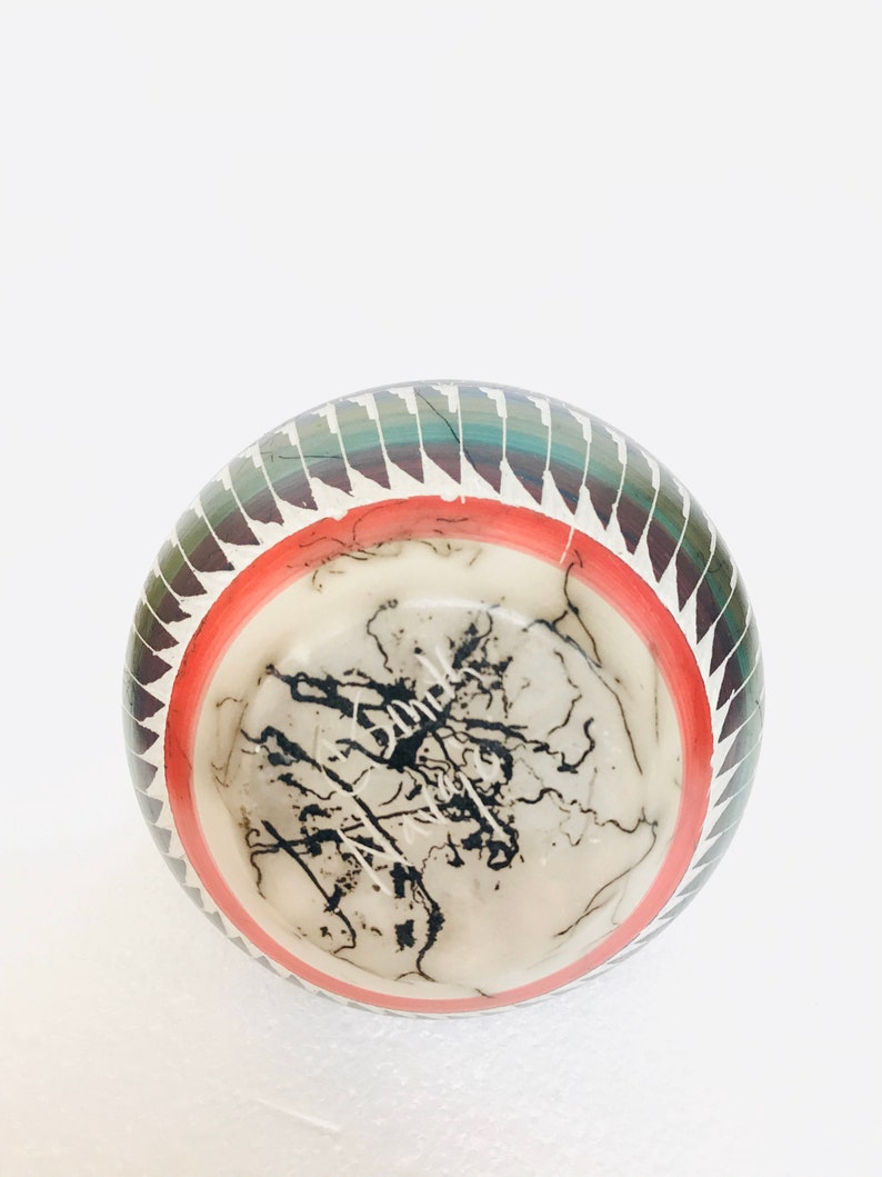 Native American Navajo etched handmade Horsehair Pottery