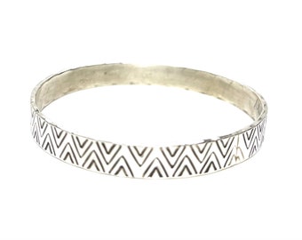 Native American Navajo handmade Sterling Silver bangle bracelet