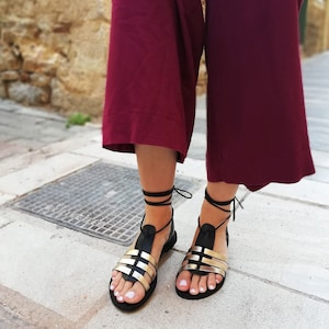 Handgefertigte Ledersandalen, griechische Sandalen, Gladiatorensandalen, Ledersandalen, flache Sandalen, antike griechische Sandalen, Kallipous Sandalen