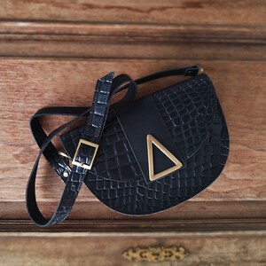 Leather croco-printed cross-body bag, handmade leather women bag, black bag, cow leather bag