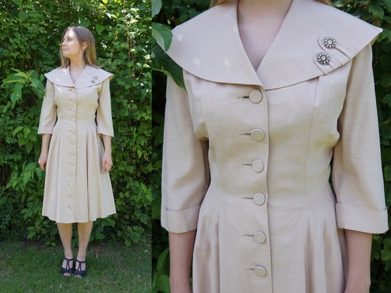 True Vintage 1950s Small / Medium Cream Statement