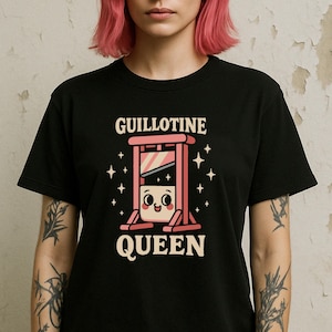Koszulka Guillotine Queen - słodka koszulka z grafiką Kawaii Execution, upiorna feministyczna koszulka polityczna Saints, estetyczna koszulka retro z kreskówek