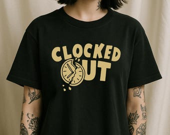 Camiseta "Desaparecido": Divertida camiseta gráfica con reloj roto para trabajadores agotados, furiosos en el comercio minorista, desertores silenciosos y desertores asalariados.