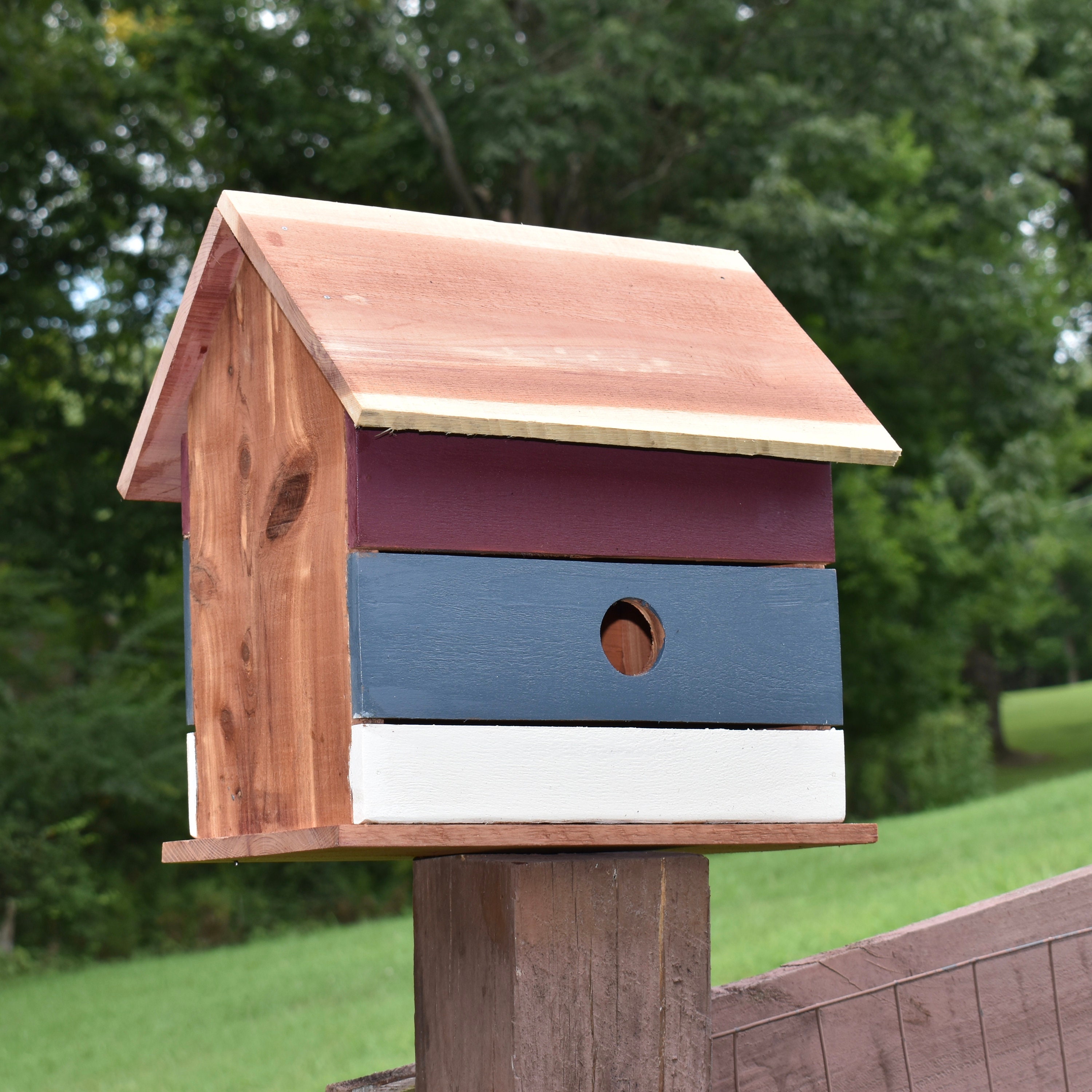 Rustikales Zedernhaus in Rot Weiß & Blau | Etsy