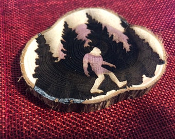 Red Cedar Slice Engraved with Horse Running  in Forest Scene 4"
