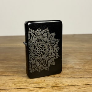 Engraved Bohemian Mandala Lighter - Handmade Gift - Tattoo Occult Style - Refillable Metal Lighter