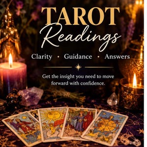 以下が含まれることがあります： 暗い表面に4枚のタロットカードが並んでいます。テキストには「TAROT Readings」「Clarity • Guidance • Answers」「Get the insight you need to move forward with confidence」と書かれています。背景には2本の火のついたキャンドルとクリスタルが見えます。