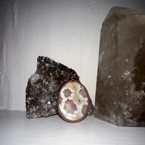Flower Agate Pendant, Wire Wrapped Jewelry, Handmade Crafts, Gifts, Agate Necklace
