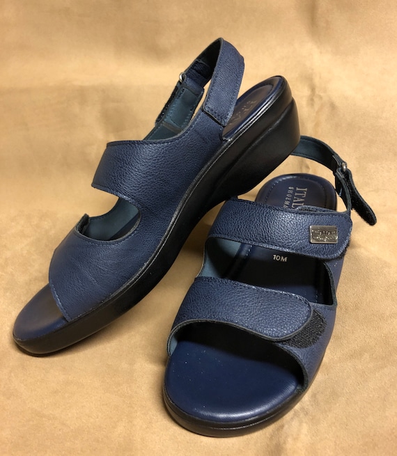 Italian shoemakers store navy sandals