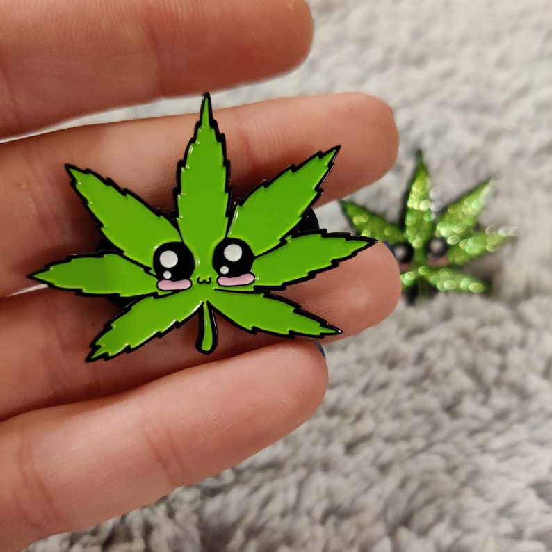 Kawaii Weed enamel pins