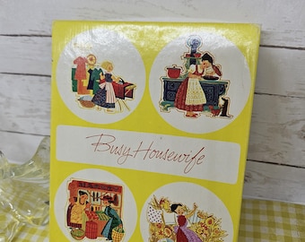 Surtido de tarjetas de felicitación para amas de casa ocupadas de Current Inc. - 10 tarjetas y sobres de estilo vintage - ver fotos y descripción para más detalles.