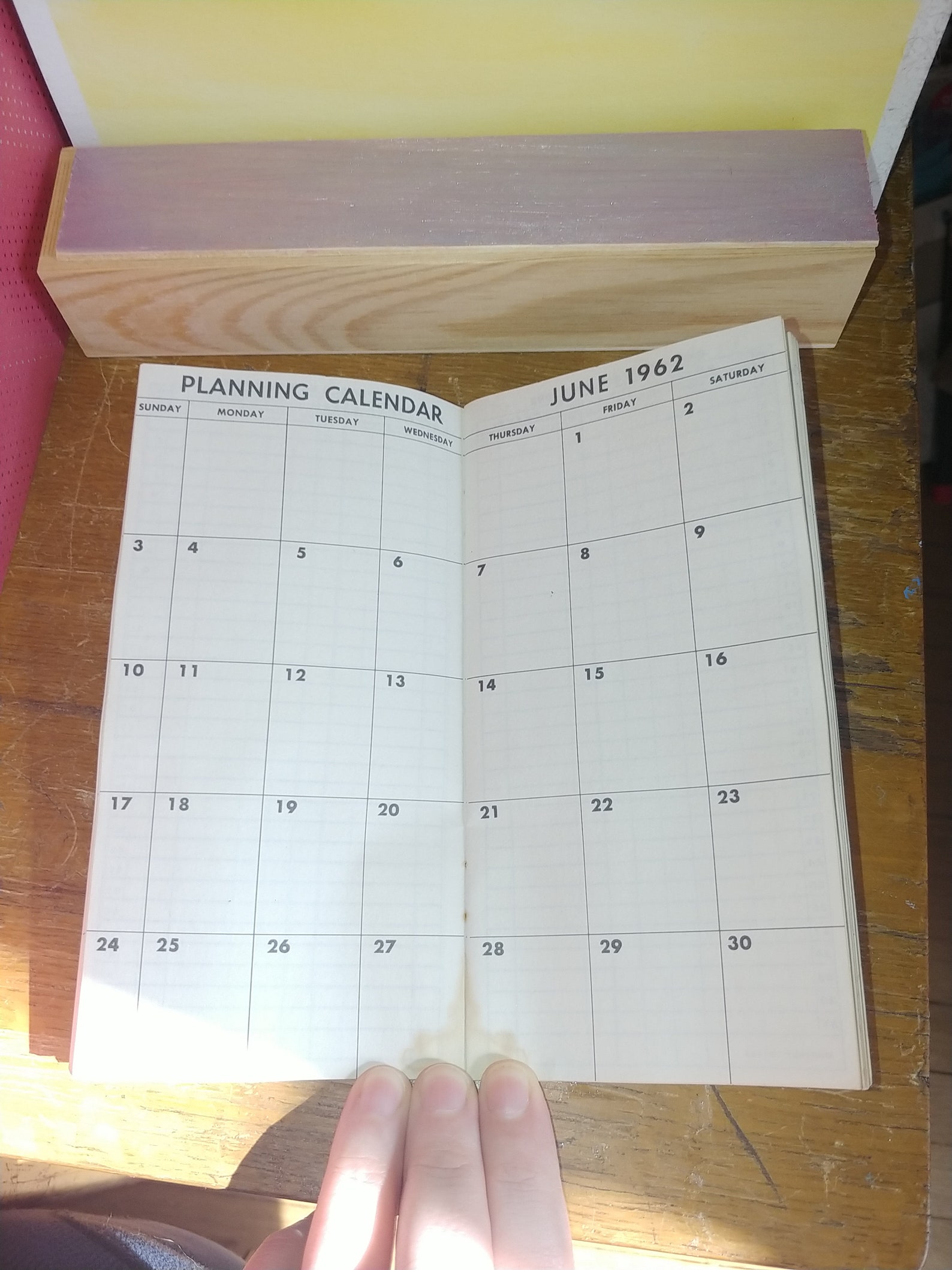Avis Mensuel &calendrier quotidien 1962 Le calendrier est de Etsy