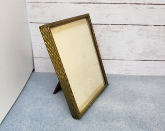 3.25x4.25" Curved Glass Gold Metal Frame vertical kickstand with Diamond Edge Detail - aged patina -see photos and description