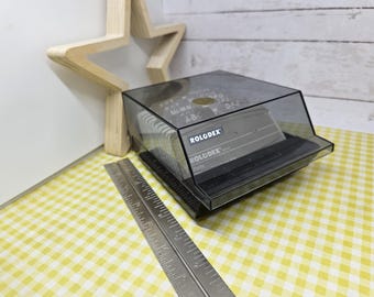 Rolodex card file 6" D with alphabet dividers, lined & blank rolodex cards unused Plastic box is scuffed- for paper crafts 4 x 2 1/4" cards