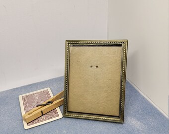 2 x Vintage 1980's Kick Stand Photo Frames 5x 7" Gold Tone 2 x Vintage 1980's Kick Stand Photo Frames 5x 7" Gold Tone