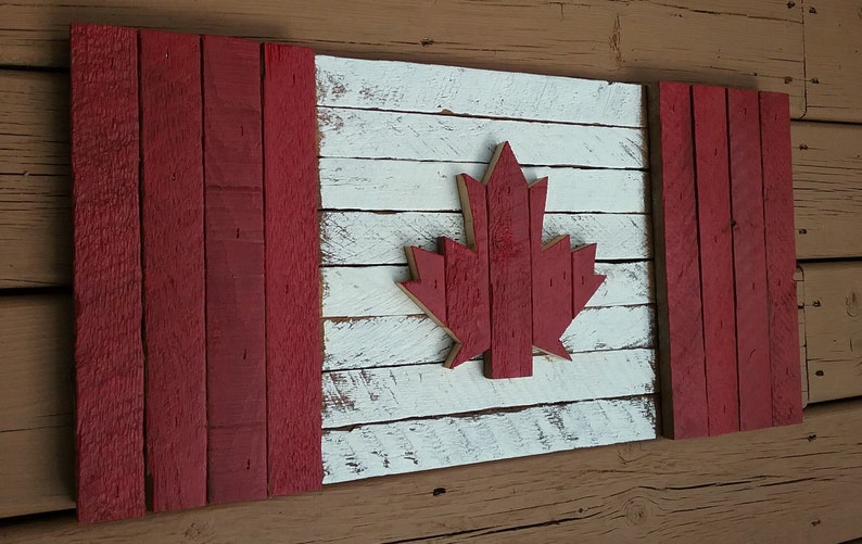 Medium Wood Canadian Flag Vintage Wood Craft Outdoor Decor Etsy Canada