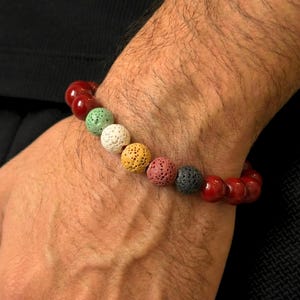 Five Elements Feng Shui Schutzarmband, fünffarbiges Lavastein buddhistisches Amulett, Zinnober & Achat Perlen Glücksbringer Geschenk für Freund