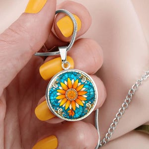 Yellow/Orange Daisy Necklace - Stained Glass Graphic Pendant - Free Custom Engraving - April Birth Flower Mothers Day Gift