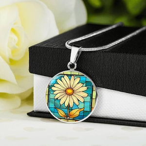 Daisy Necklace - Stained Glass Graphic Pendant - Free Custom Engraving - April Birth Flower Mothers Day Gift