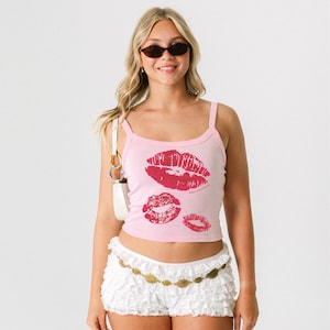 Kuss Tank Top / Rosa Sorority Tank / Rosa Sorority Top / Rosa Sorority Shirt / Sorority Apparel / Griechisches Kleid