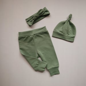 Olive Baby Pants  / toddler pants set / unisex baby pants / Gender neutral baby / Harem Pants / Baby Girl Pants / Baby Leggings