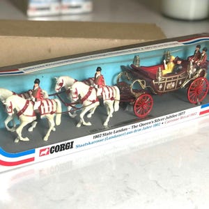 Corgi Queen Elizabeth II Silver Jubilee Coach, Metal Model 1977