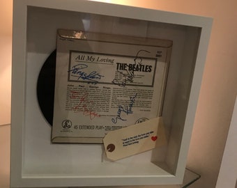 The Beatles ' All My Loving' EP 1963 45RPM umrahmt mit Autogrammen von allen vier