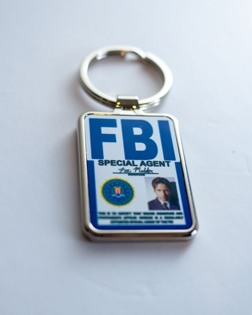 Fox Mulder: FBI Badge Keychain | Etsy
