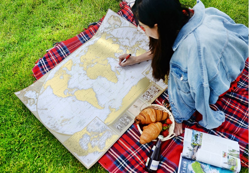 Personalized Travel Map of the World Scratch off with Push Pins - Custom World Map Scratch off
