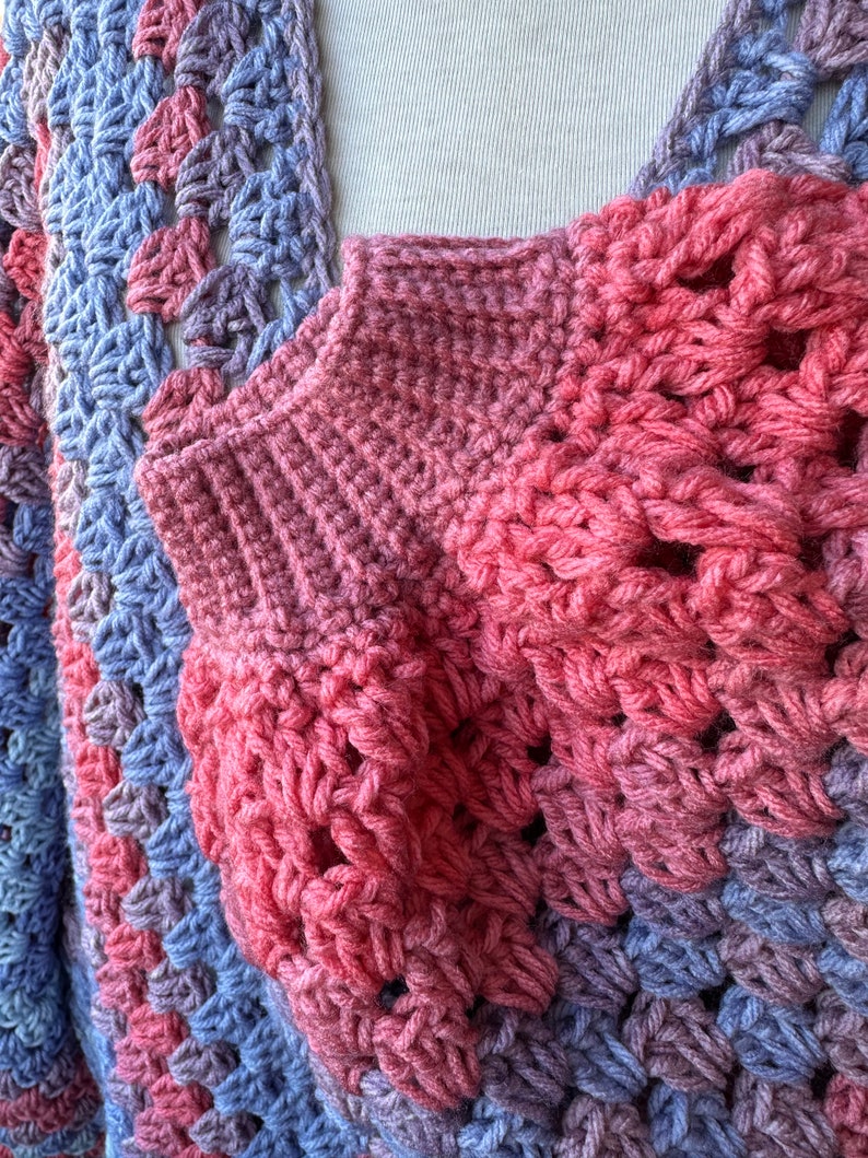 Sweetarts Hexagon Cardigan . Crochet Cardi . Retro Sweater . Cozy . Granny Stitch . 70s Vibes . Gift for Her . Oversized . Hexi Cardi 画像 4