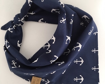 Bandana personnalisé pour chien avec nom personnalisé - Ancres bleu marine