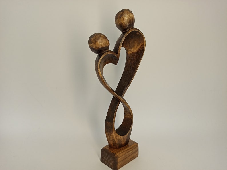 Liefde sculptuur 8,3, houten sculptuur, beeldhouwkunst, houtsnijwerk, sculptuur van hout, Valentijnsdag geschenk, houten beeldje, gepersonaliseerde geschenken afbeelding 2